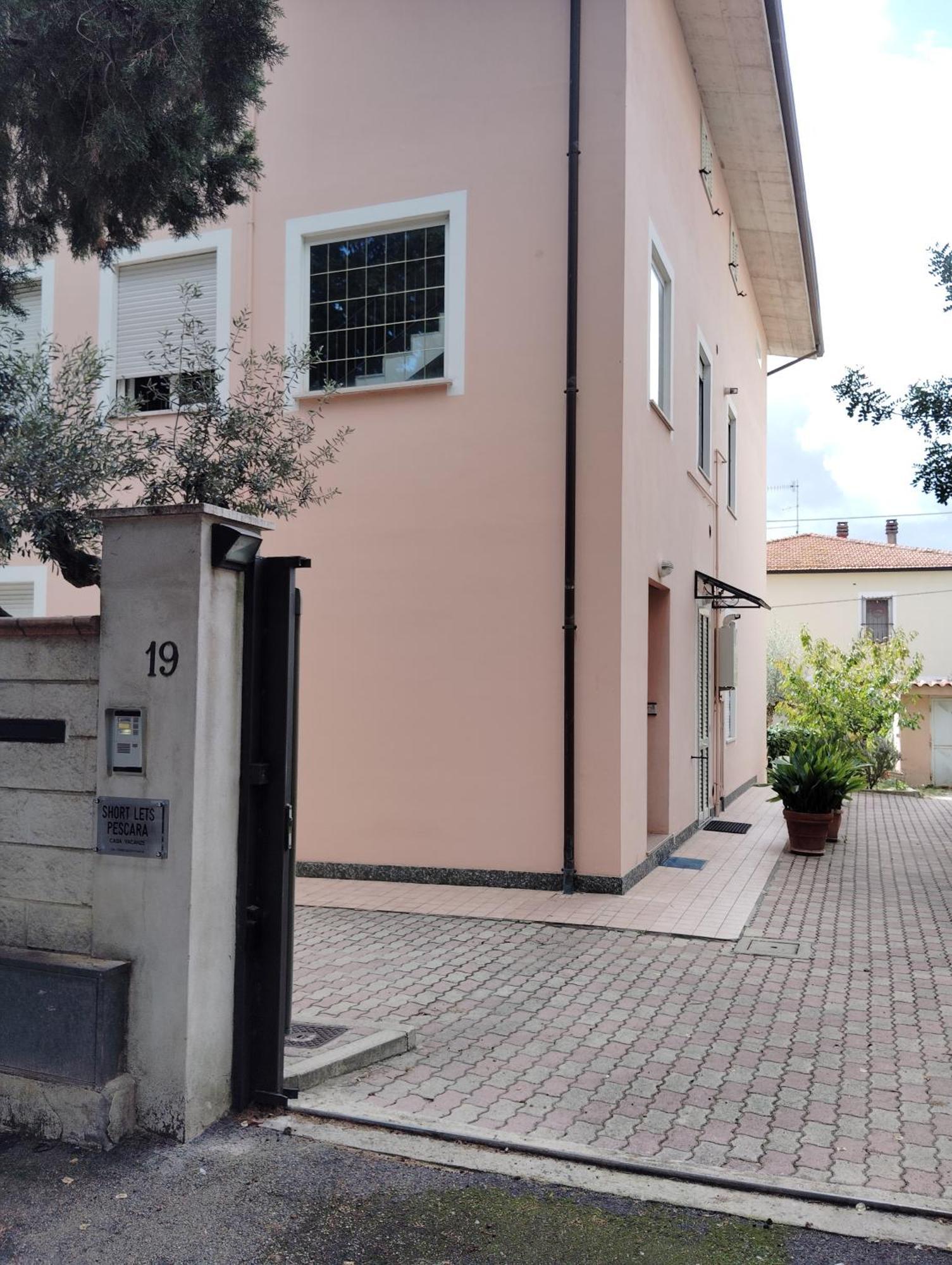 Short Lets Pescara Apartment Luaran gambar